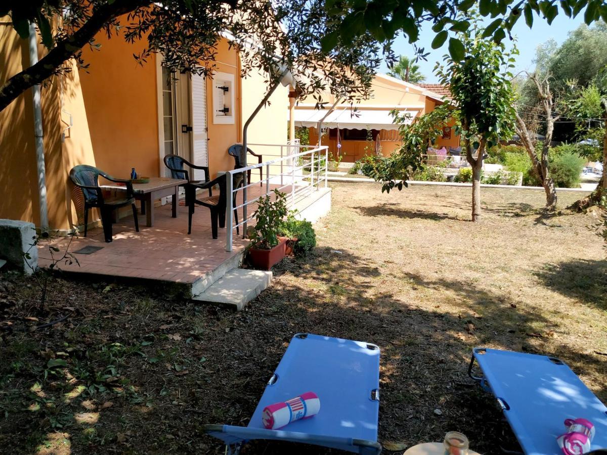 Family Holiday Apartment With Garden & Bbq Velonádes المظهر الخارجي الصورة