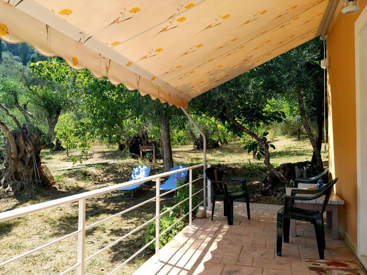 Family Holiday Apartment With Garden & Bbq Velonádes المظهر الخارجي الصورة
