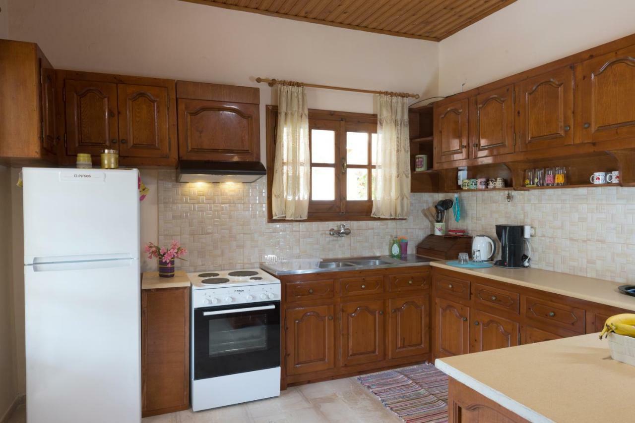 Family Holiday Apartment With Garden & Bbq Velonádes المظهر الخارجي الصورة