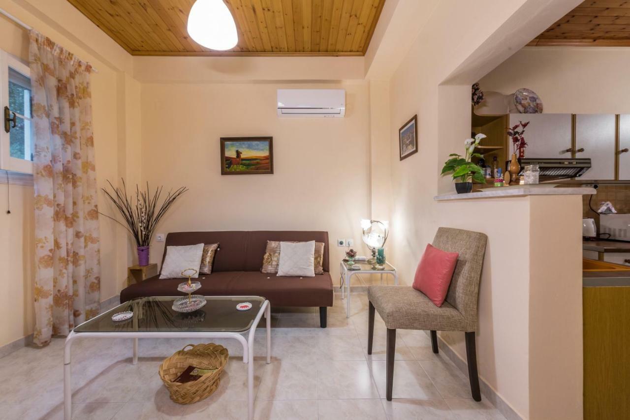 Family Holiday Apartment With Garden & Bbq Velonádes المظهر الخارجي الصورة