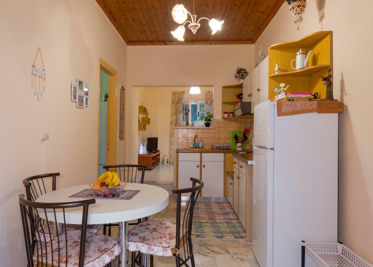 Family Holiday Apartment With Garden & Bbq Velonádes المظهر الخارجي الصورة